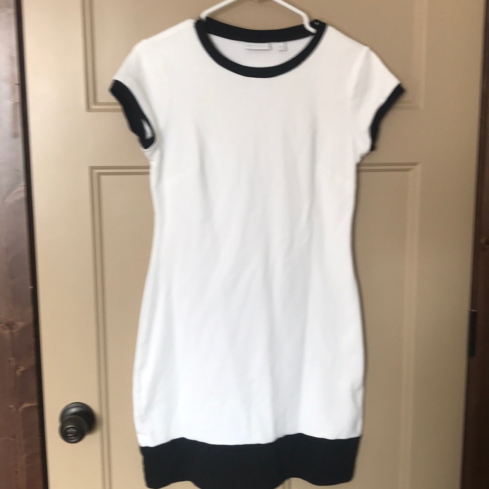 New York and company t shirt dress